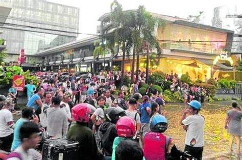 Severe flooding hits 2 Metro Cebu cities .